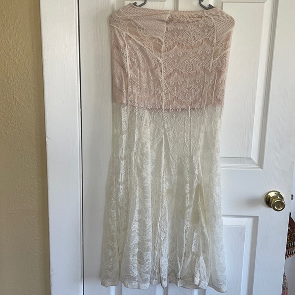 Mesh skirt - Picture 1 of 3